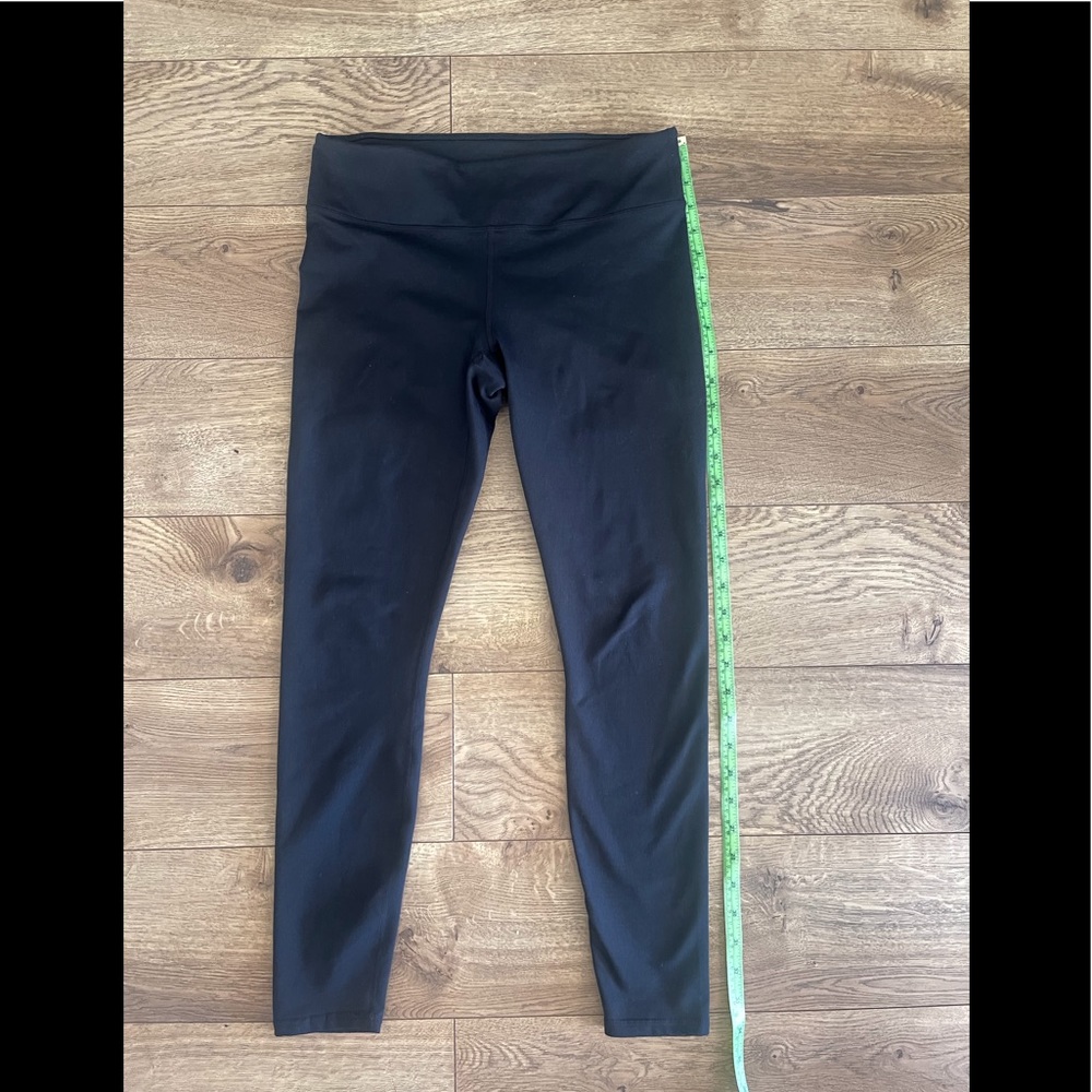 Fabletics Capris - image 2